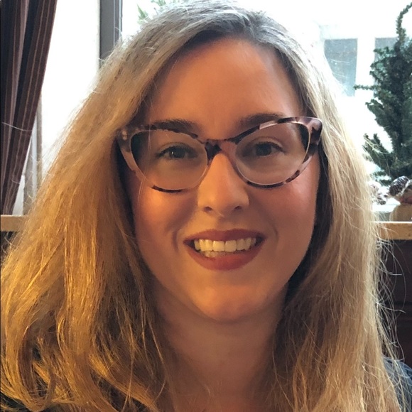 Meet your Posher, Jordyn - Picture 3 of 3